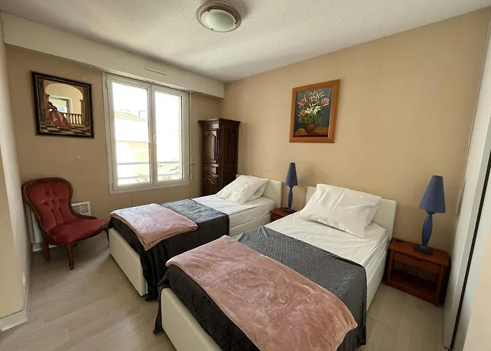 T3 Centre Avec Terrasse, Parking Et Menage Inclus - Fr-1-374-206